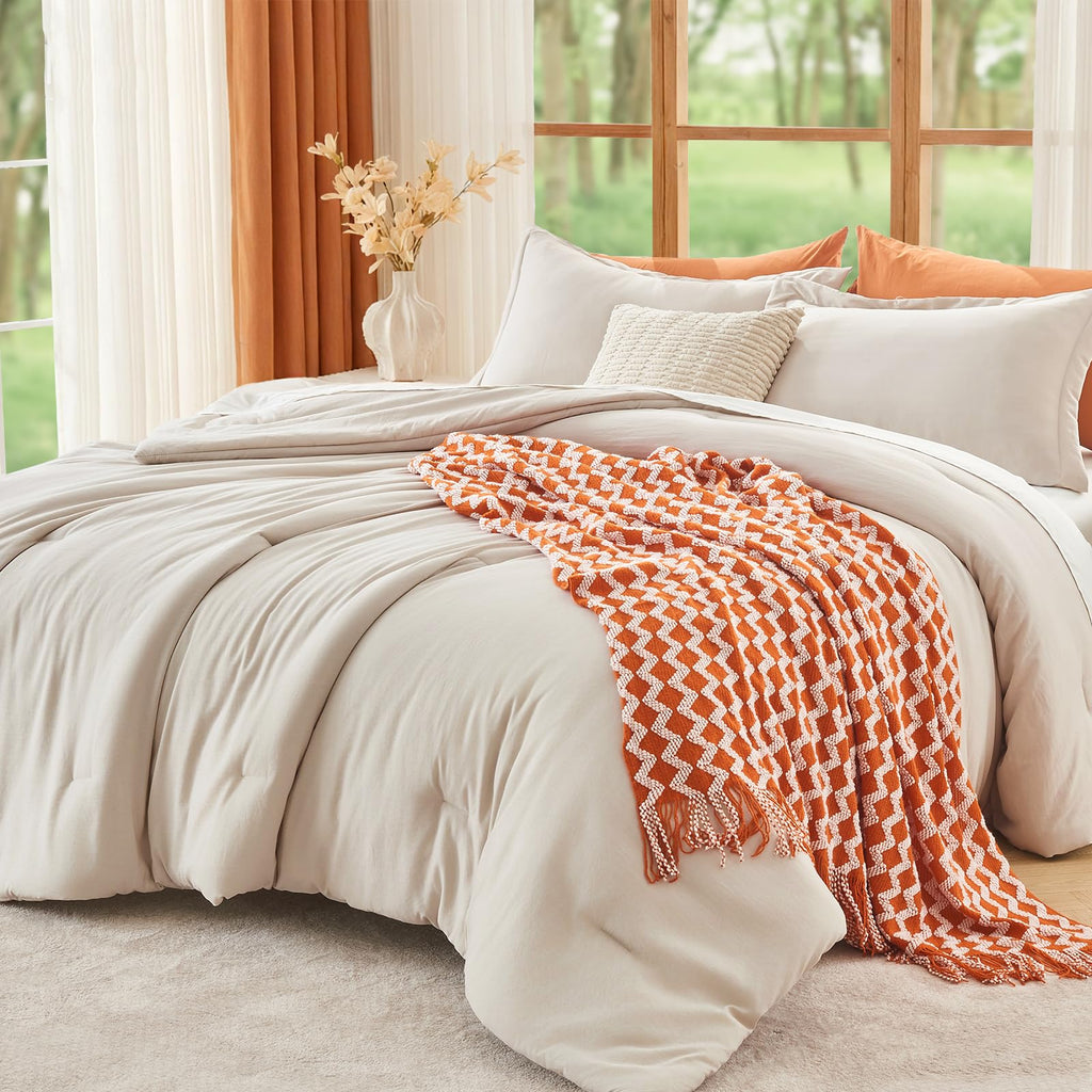 Beige King Size 3 Piece Comforter Set I862