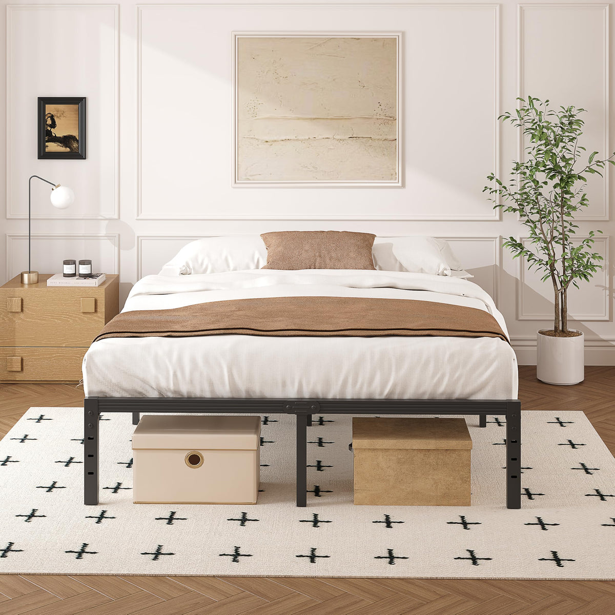 Queen Metal Platform Bed Frame D238924